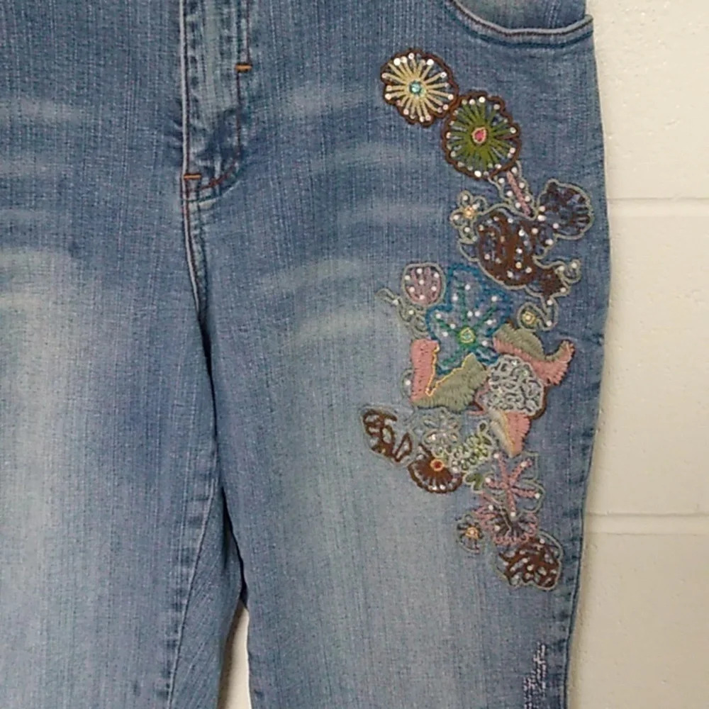 VENEZIA BOHO, COTTAGE CORE EMBROIDERED, BEADED, HIGHWAIST, STRAIGHT LEG, JEANS - Picture 2 of 10